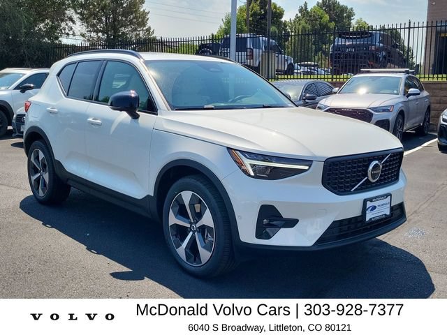 New 2026 Volvo XC40 B5 Plus w/ Protection Package Premier AWD/4WD image 7