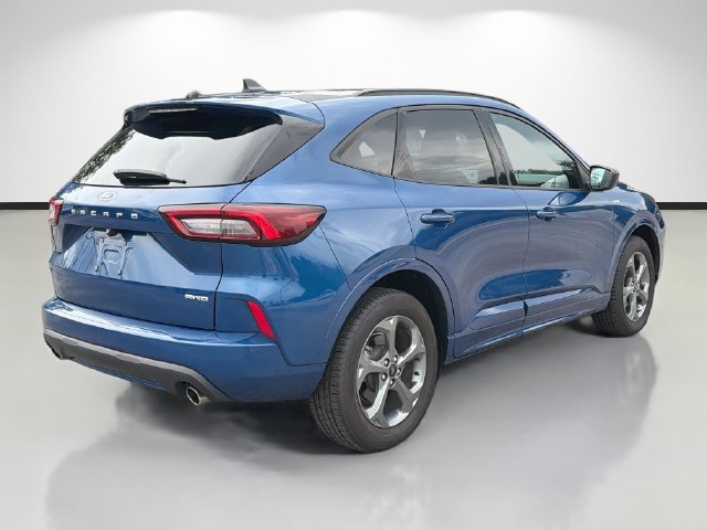 Used 2023 Ford Escape ST-Line AWD/4WD image 3