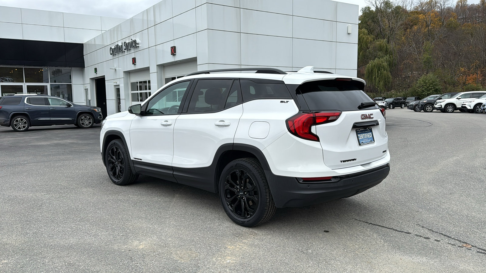 Certified 2021 GMC Terrain SLT w/ Infotainment Package II image 6