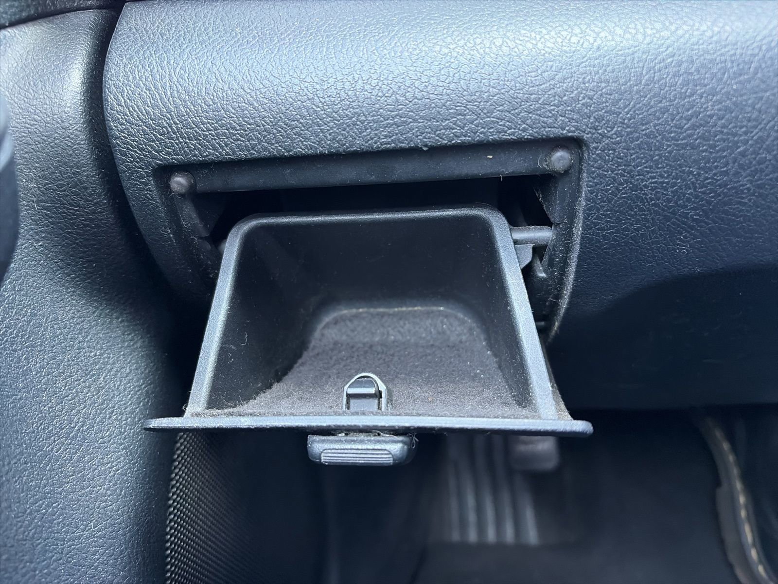 Used 2014 Toyota Camry SE image 22