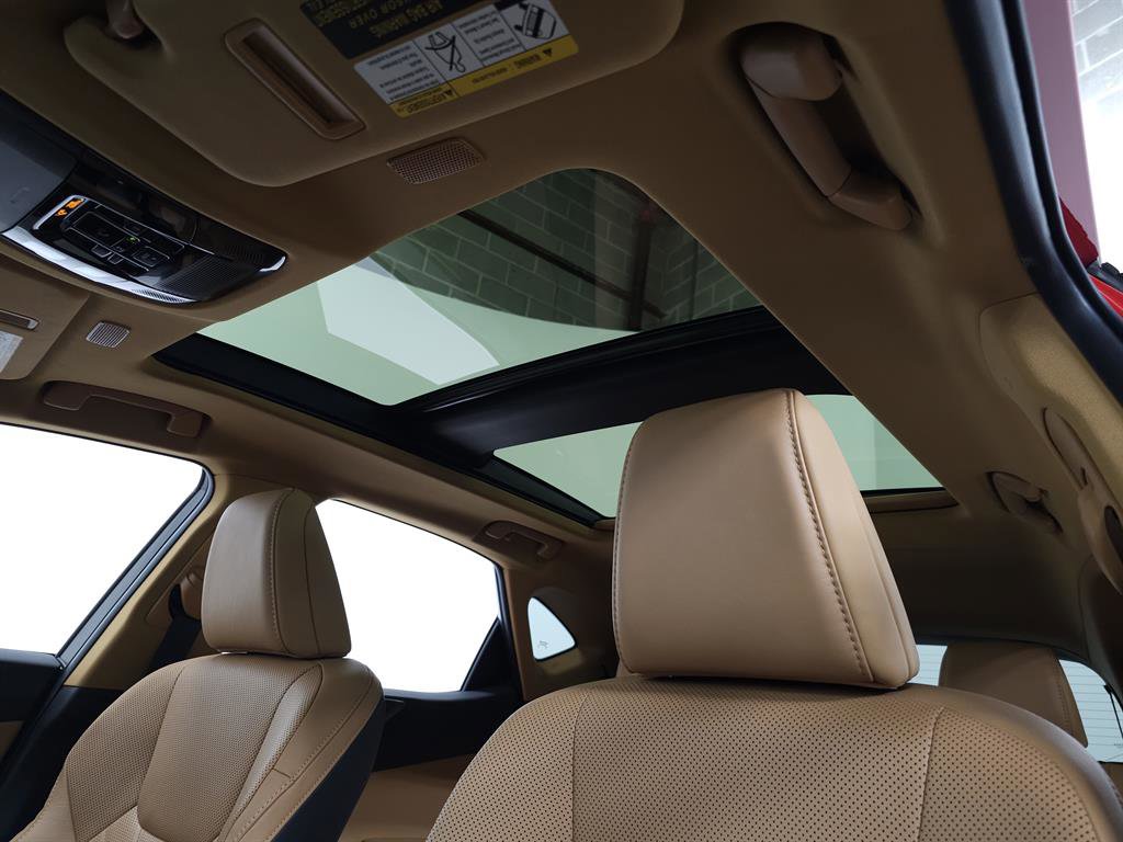 Used 2025 Lexus NX 300h AWD w/ Luxury Package image 17