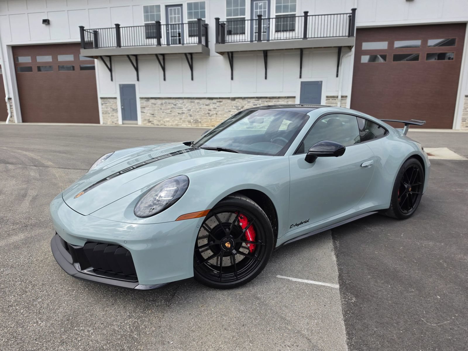 Used 2025 Porsche 911 Carrera 4 GTS AWD/4WD image 92