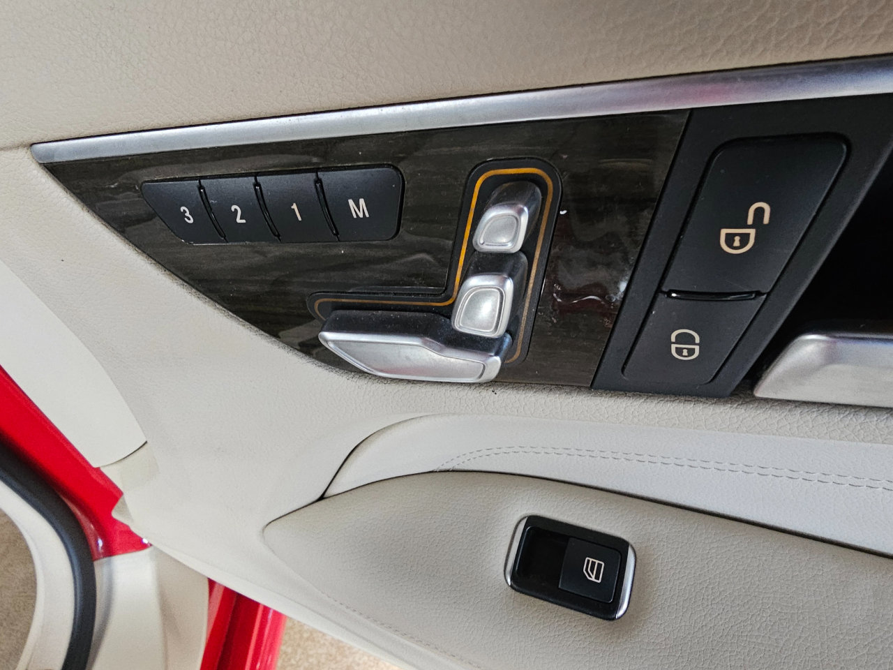 Used 2016 Mercedes-Benz E 400 Cabriolet image 12