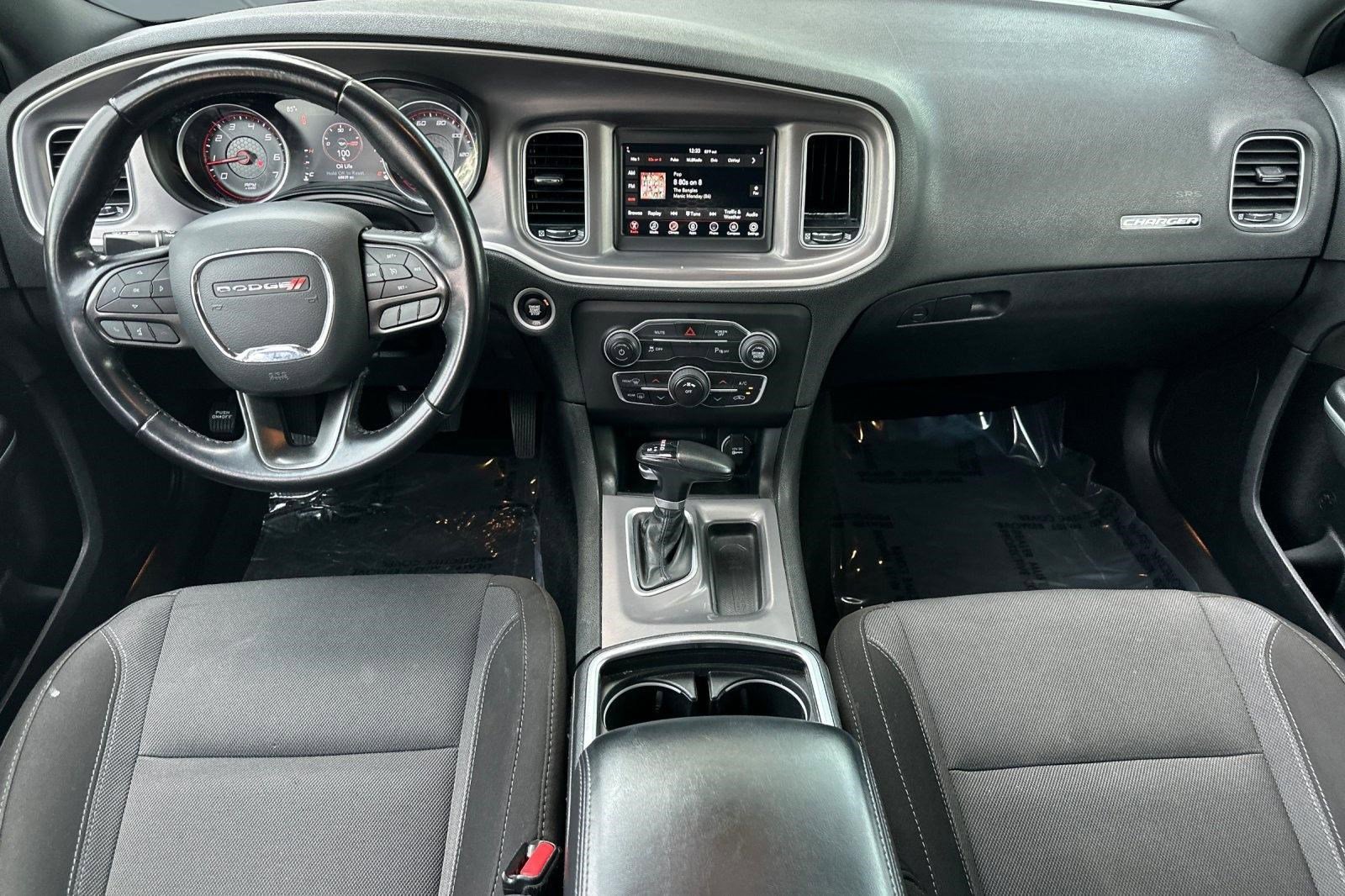 Used 2022 Dodge Charger SXT image 16