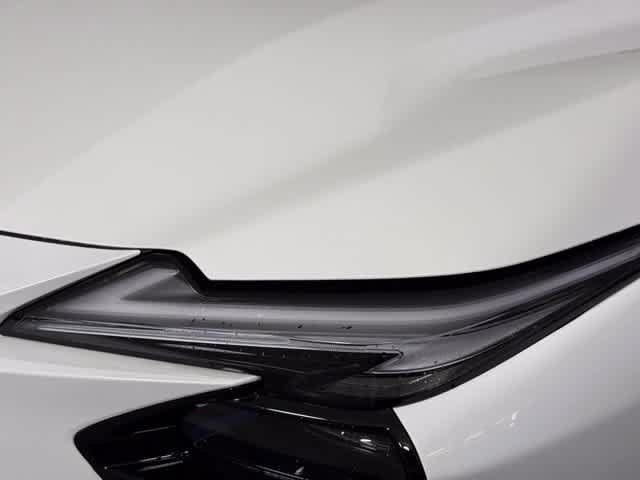 New 2026 Lexus ES 350h FWD image 12