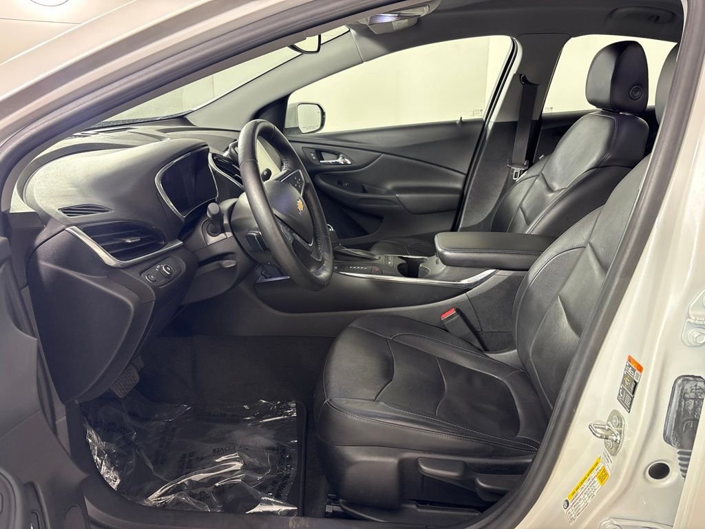 Used 2018 Chevrolet Volt Premier w/ Driver Confidence Package FWD image 28