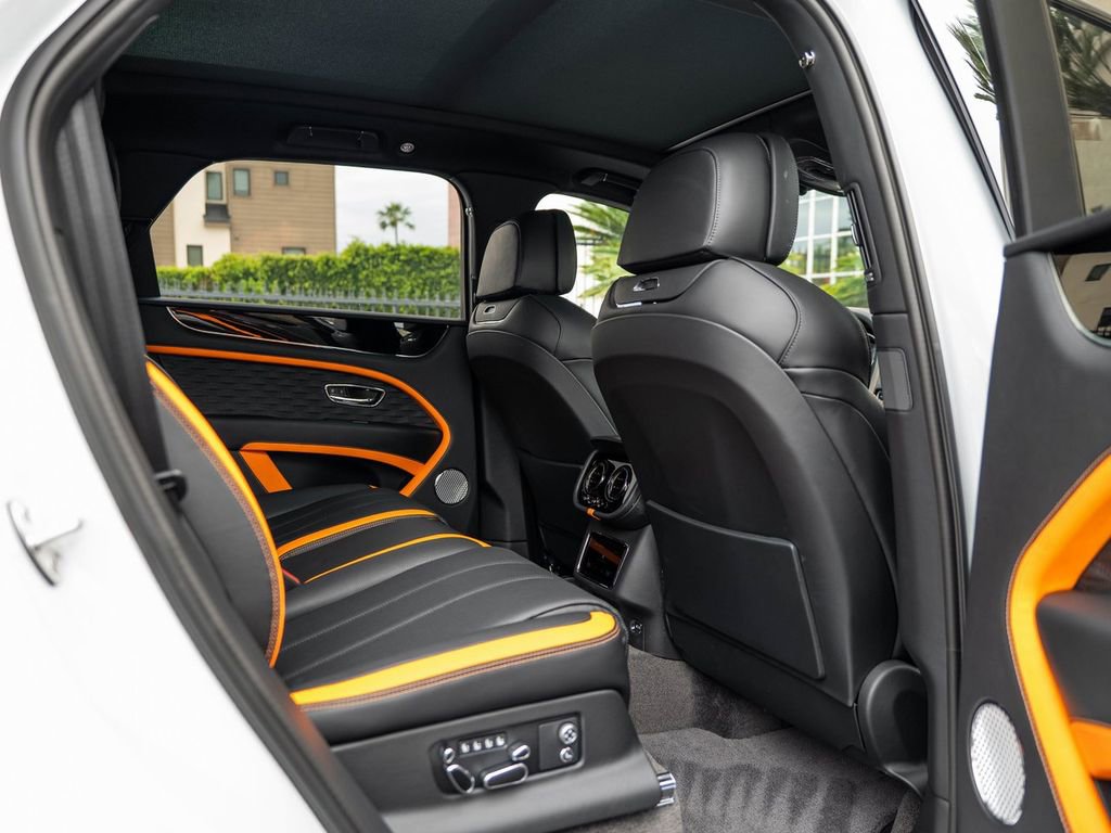 New 2026 Bentley Bentayga Speed AWD/4WD image 33