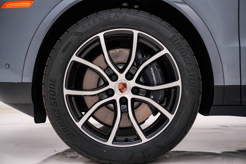 New 2026 Porsche Cayenne E-Hybrid AWD/4WD image 13