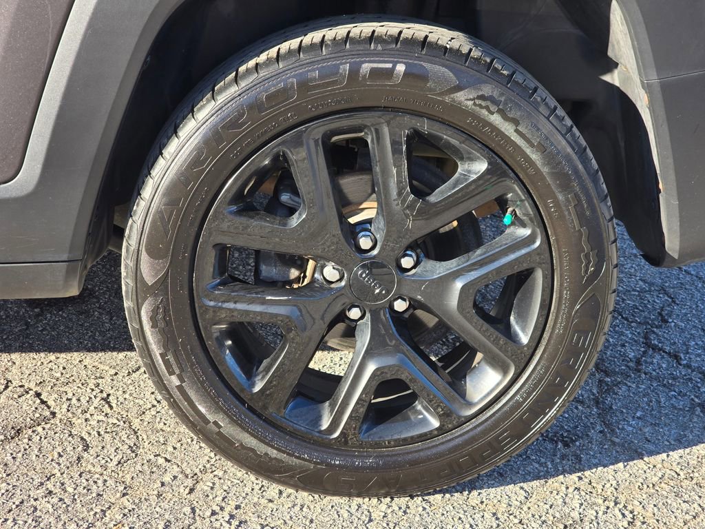 Used 2016 Jeep Renegade Latitude image 21