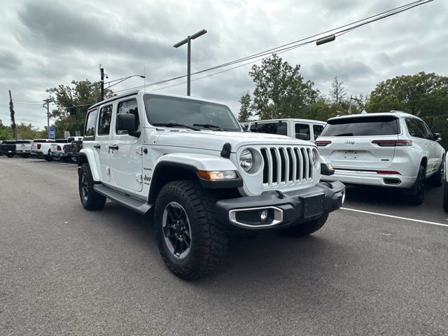 Used 2018 Jeep Wrangler Unlimited Sahara w/ Cold Weather Group AWD/4WD image 19