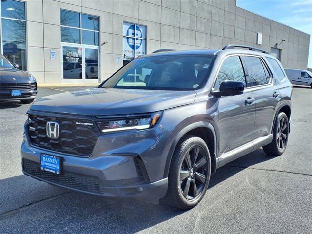 Certified 2025 Honda Pilot Black Edition