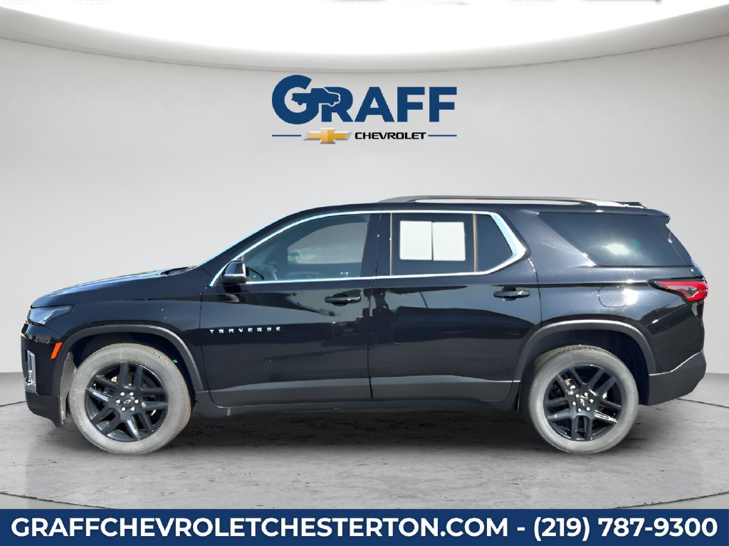 Used 2023 Chevrolet Traverse LT w/ Rear Camera Mirror Package AWD/4WD image 3
