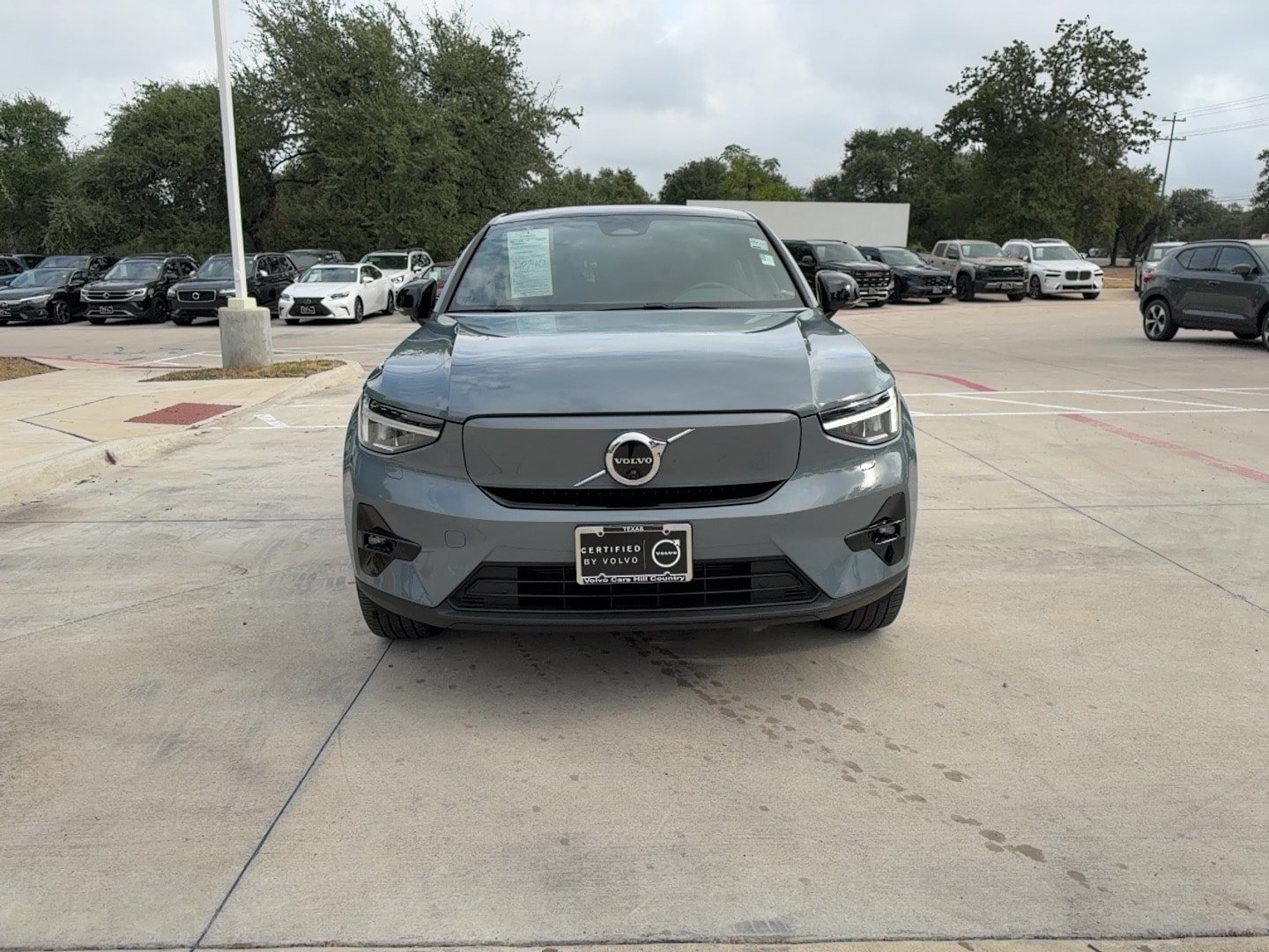 Certified 2023 Volvo C40 P8 Recharge Plus w/ Climate Package AWD/4WD image 9