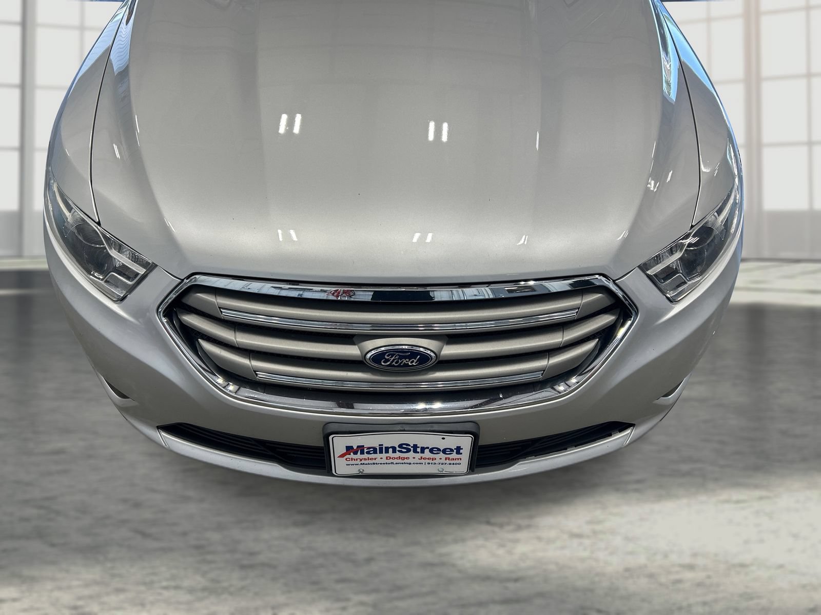 Used 2016 Ford Taurus SEL FWD image 19