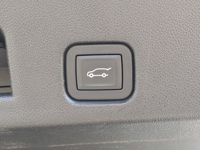 Used 2024 GMC Acadia Elevation image 15