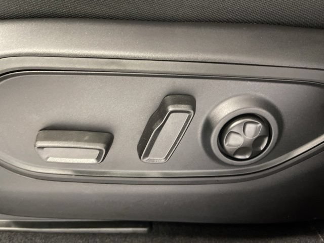 New 2026 Jeep Grand Cherokee L 4WD image 16