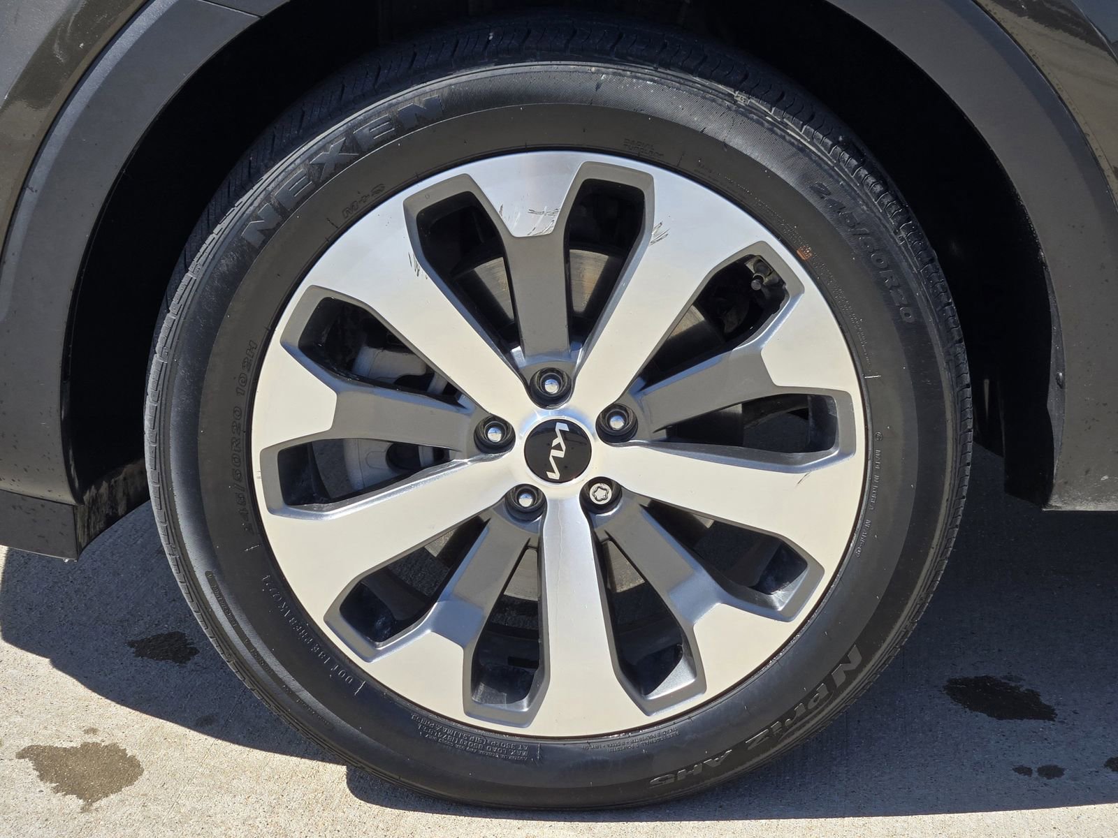 Used 2022 Kia Telluride EX w/ EX Premium Package FWD image 12
