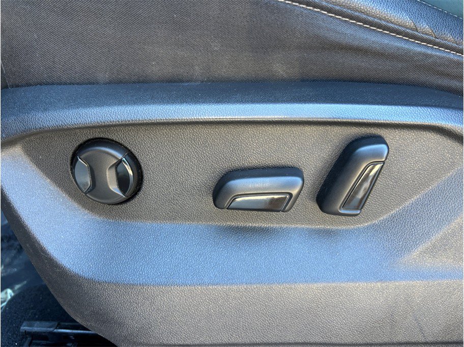 Used 2019 Volkswagen Atlas SE FWD image 19