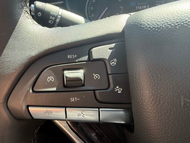 Used 2025 Cadillac XT6 Premium Luxury image 19