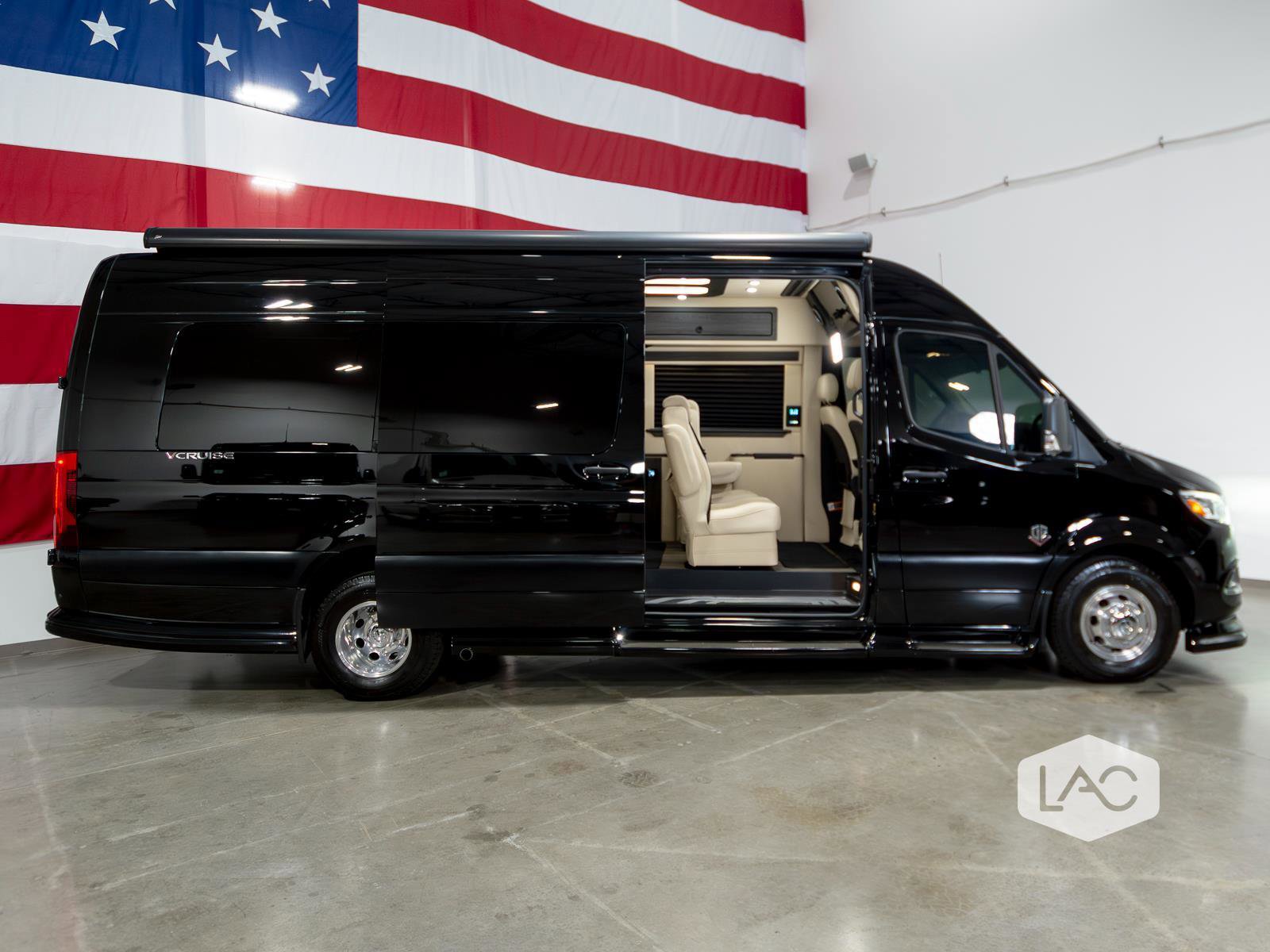 Used 2023 Mercedes-Benz Sprinter 3500 image 25