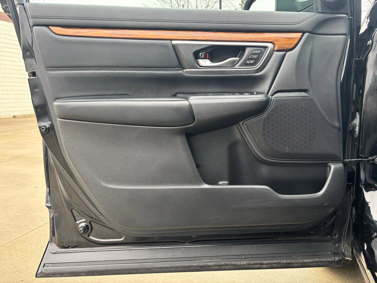 Used 2020 Honda CR-V EX-L image 27