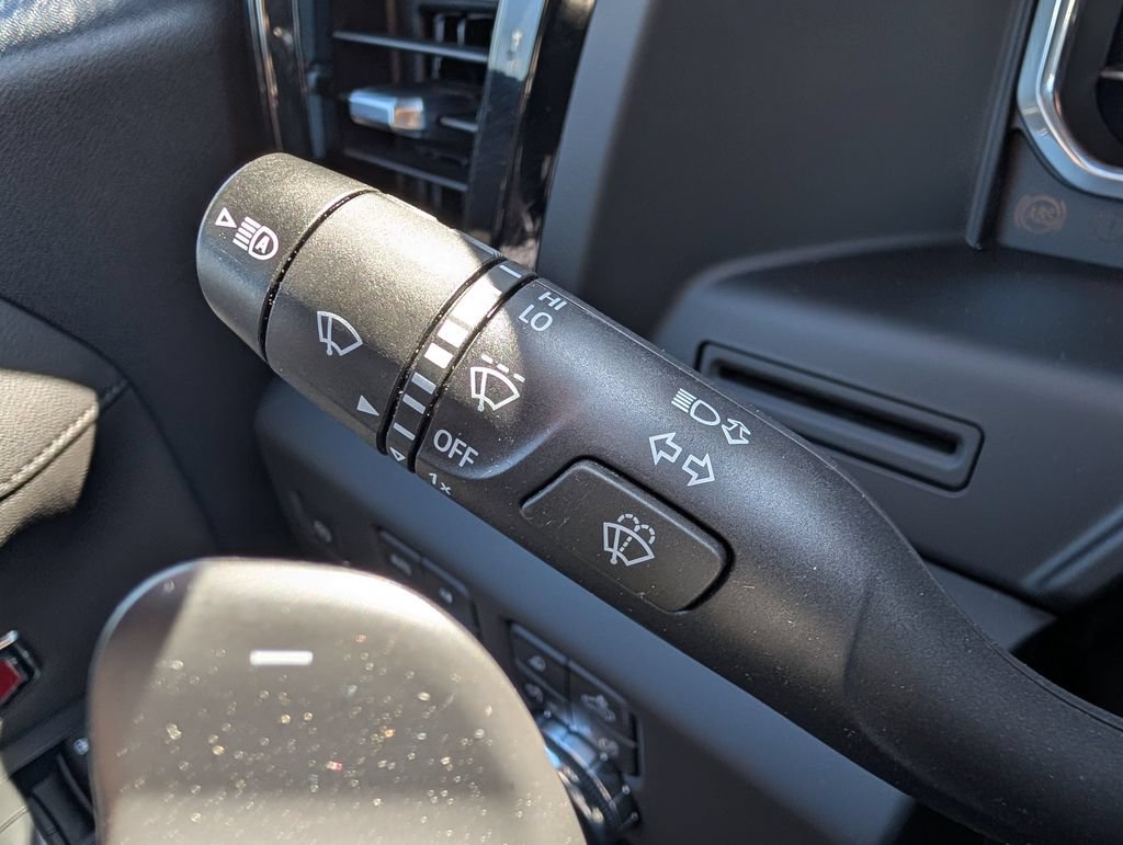 Used 2022 GMC Sierra 1500 AT4 w/ AT4 Preferred Package AWD/4WD image 26