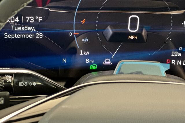 New 2027 Cadillac Optiq Sport RWD image 27