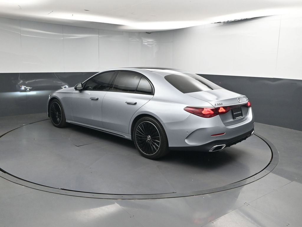 Used 2024 Mercedes-Benz E 350 4MATIC Sedan image 3