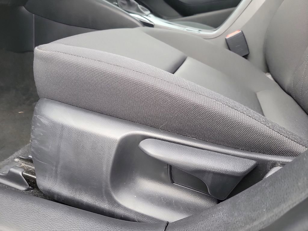 Used 2024 Toyota Corolla LE FWD image 12