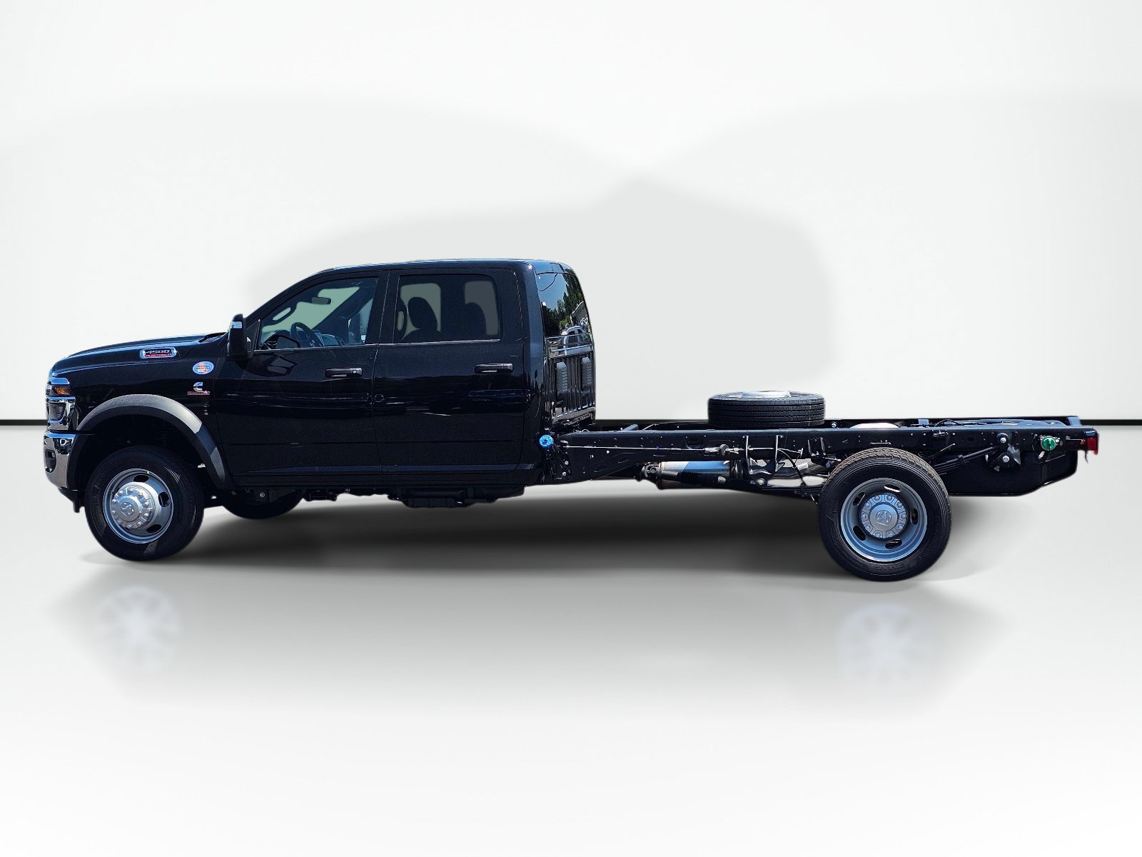 New 2027 RAM 4500 Tradesman w/ Chrome Appearance Group AWD/4WD image 15