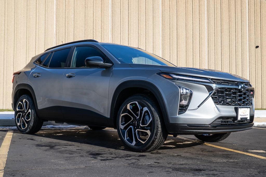 New 2025 Chevrolet Trax RS w/ Driver Confidence Package image 2