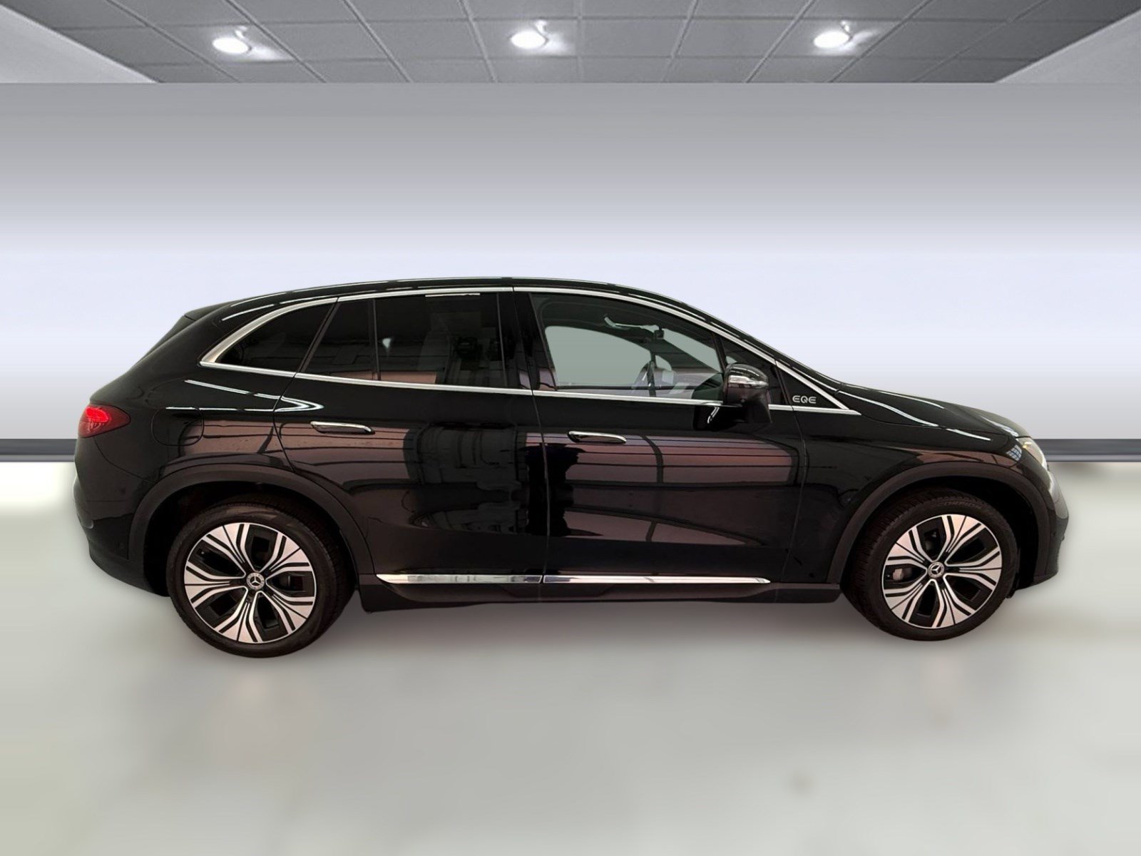 Used 2023 Mercedes-Benz EQE 350+ 4MATIC SUV image 7