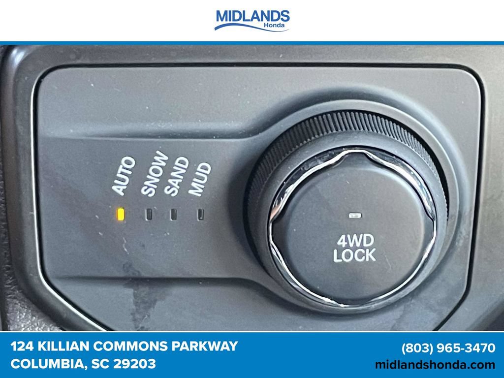 Used 2023 Jeep Renegade Limited AWD/4WD image 29
