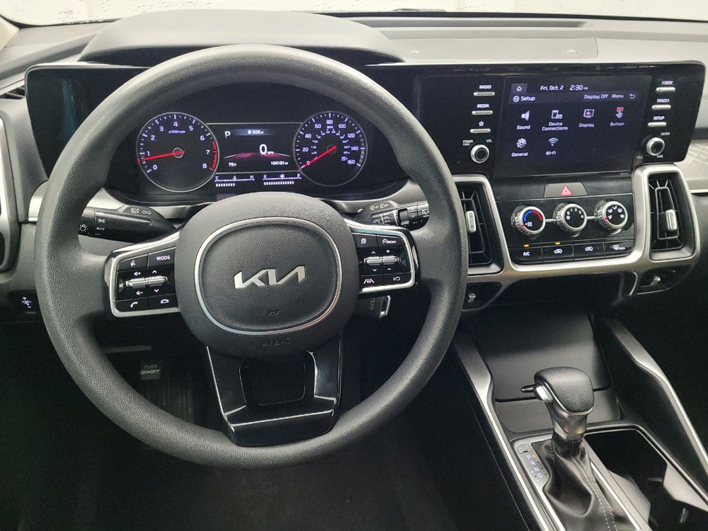 Used 2022 Kia Sorento LX FWD image 22