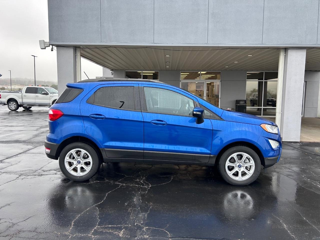 Used 2021 Ford EcoSport SE image 2