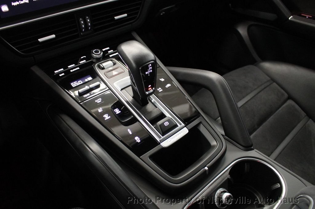 Used 2023 Porsche Cayenne GTS w/ Premium Package AWD/4WD image 27