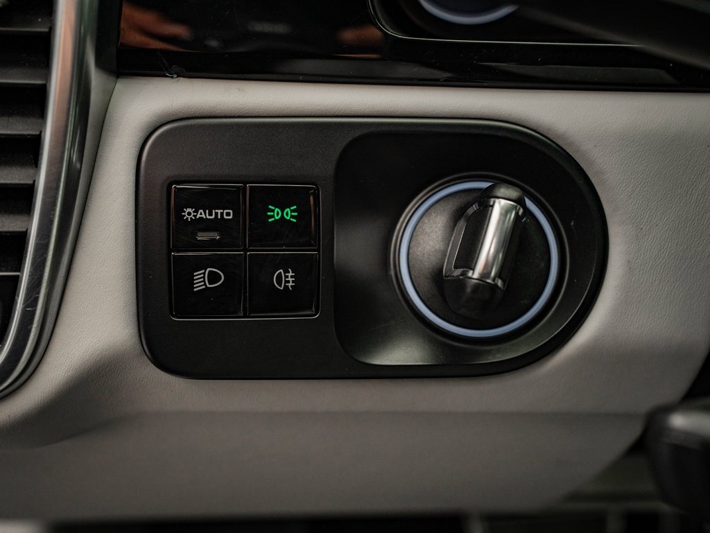 Used 2019 Porsche Cayenne S image 47