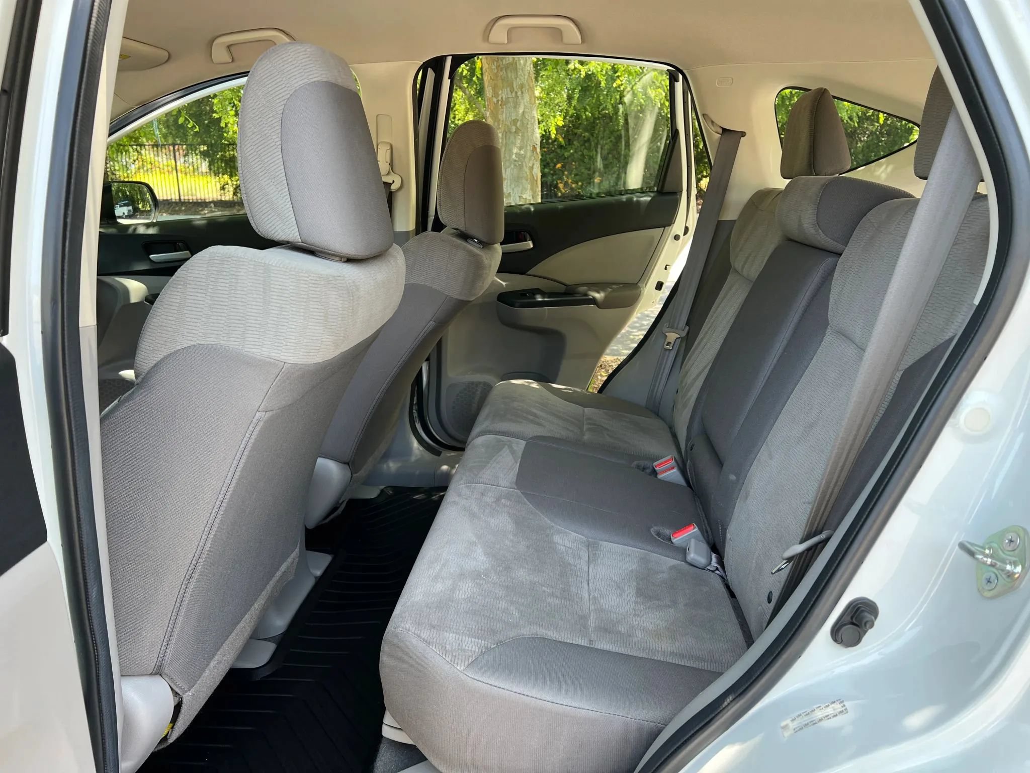 Used 2013 Honda CR-V LX image 16