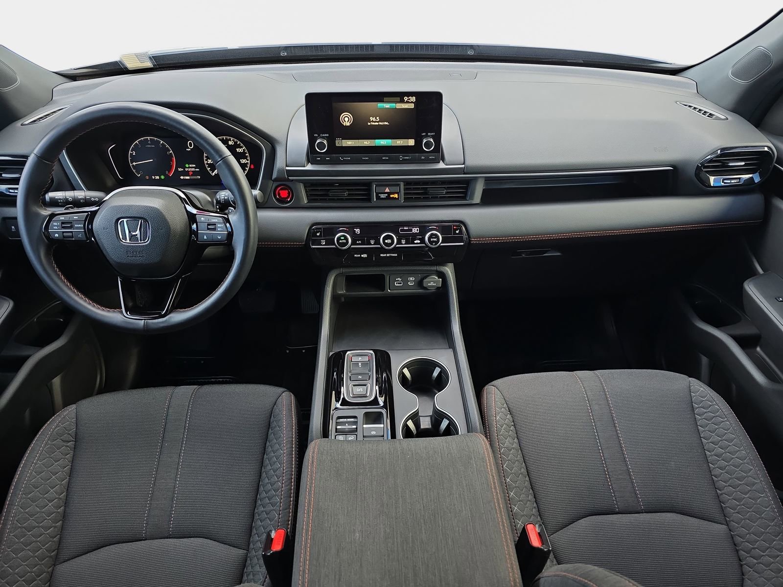 Certified 2025 Honda Pilot Sport image 10