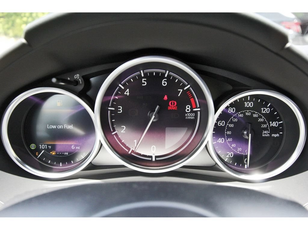New 2026 MAZDA MX-5 Miata Club w/ Interior Package RWD image 11
