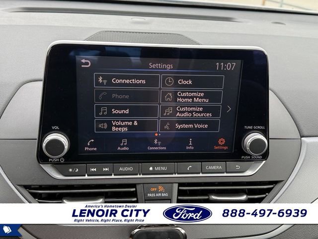 Used 2023 Nissan Altima 2.5 SR AWD/4WD image 25