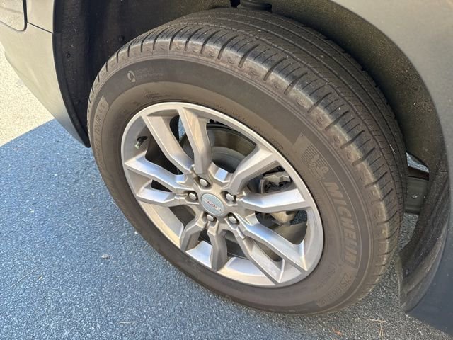 Used 2022 GMC Terrain SLT w/ Infotainment Package II image 34