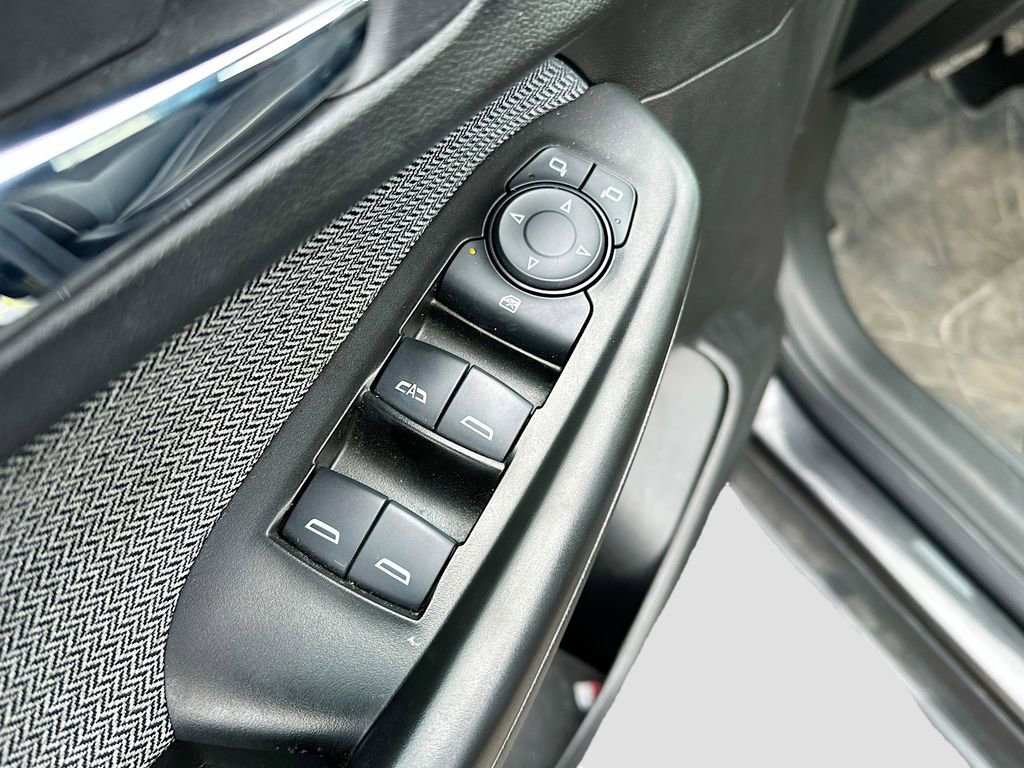 Used 2023 Chevrolet TrailBlazer LT w/ Convenience Package AWD/4WD image 18