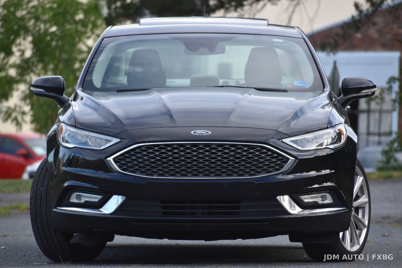 Used 2017 Ford Fusion Platinum FWD image 3
