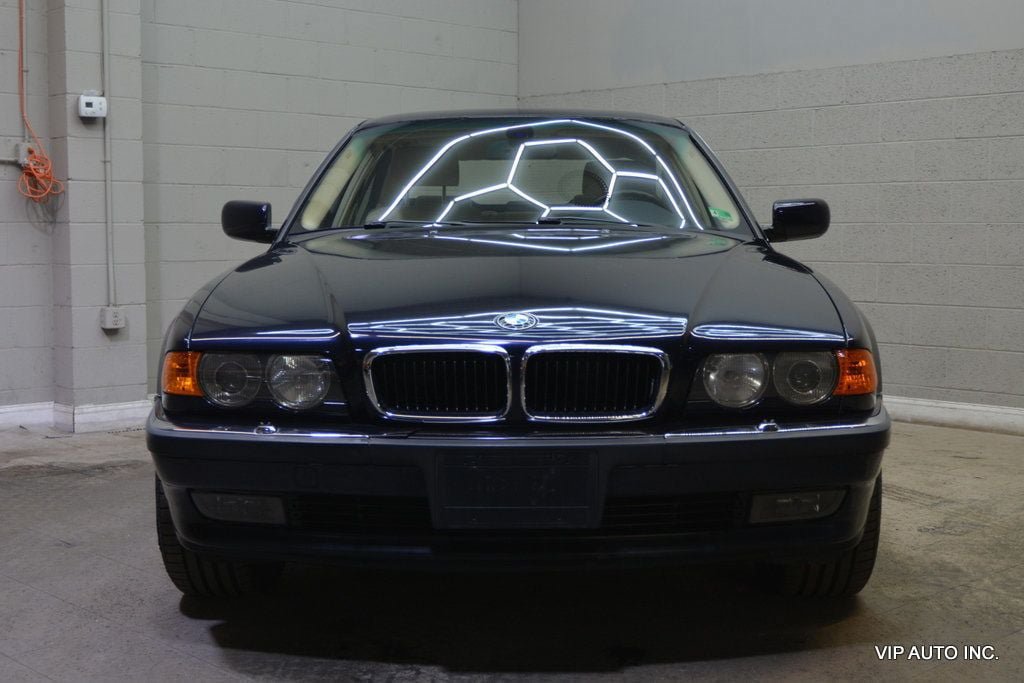 Used 2001 BMW 740iL RWD image 5