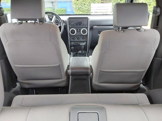 Used 2010 Jeep Wrangler Sahara w/ Trailer Tow Group AWD/4WD image 9
