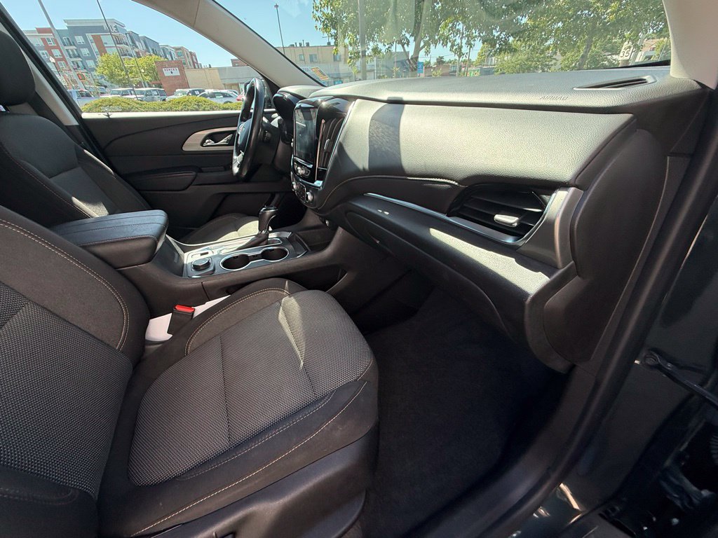Used 2019 Chevrolet Traverse LT AWD/4WD image 41
