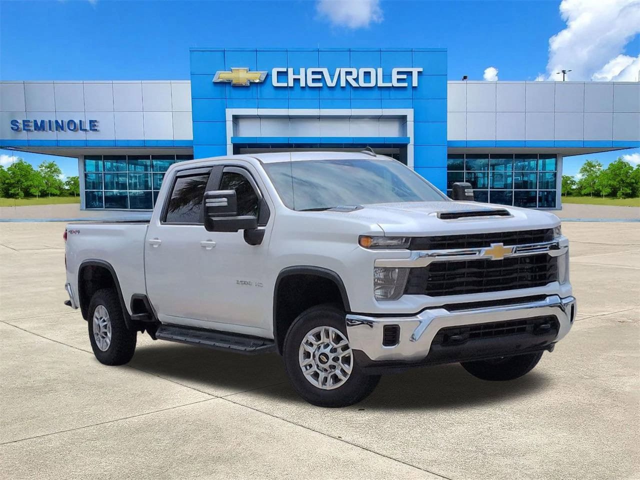 Used 2024 Chevrolet Silverado 2500 LT AWD/4WD image 1