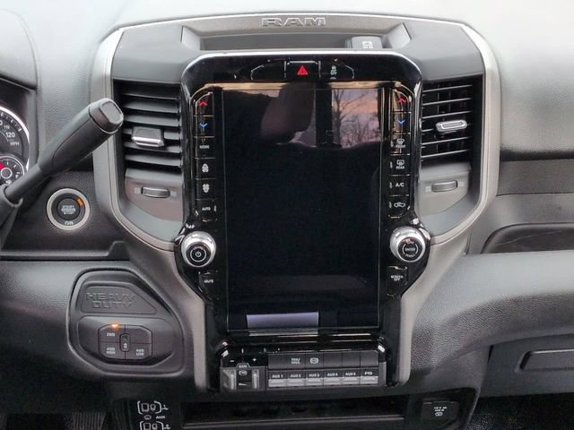 New 2026 RAM 3500 Tradesman AWD/4WD image 16