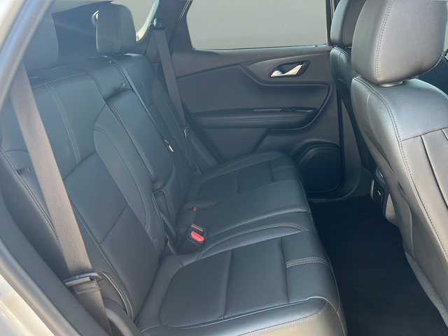 Used 2022 Chevrolet Blazer LT FWD image 13